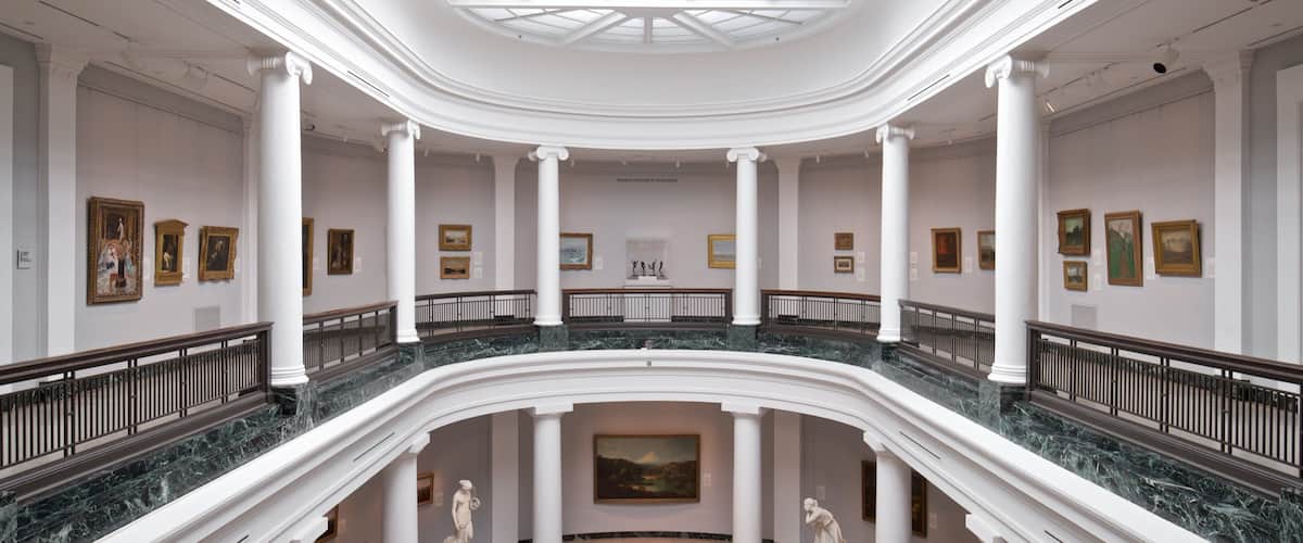 พิพิธภัณฑ์ศิลปะมหาวิทยาลัยมิชิแกน แสดง การตกแต่งภายใน และ ศิลปะ