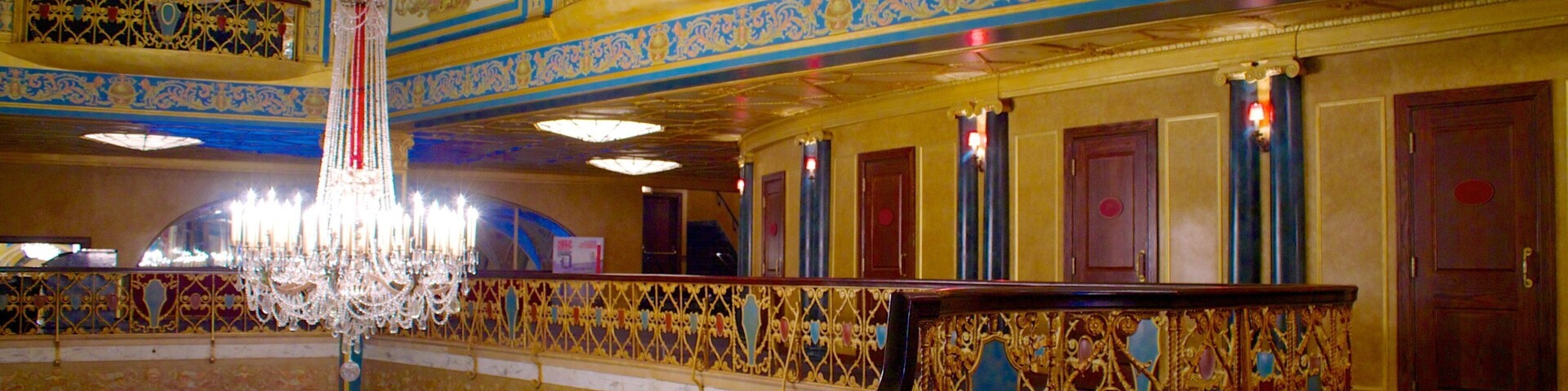 Detroit Opera House montrant vues intérieures et scÚnes de théùtre