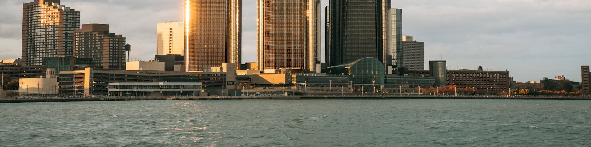 GM Renaissance Center featuring a city and a high rise building