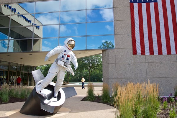 Gerald R. Ford Museum featuring outdoor art