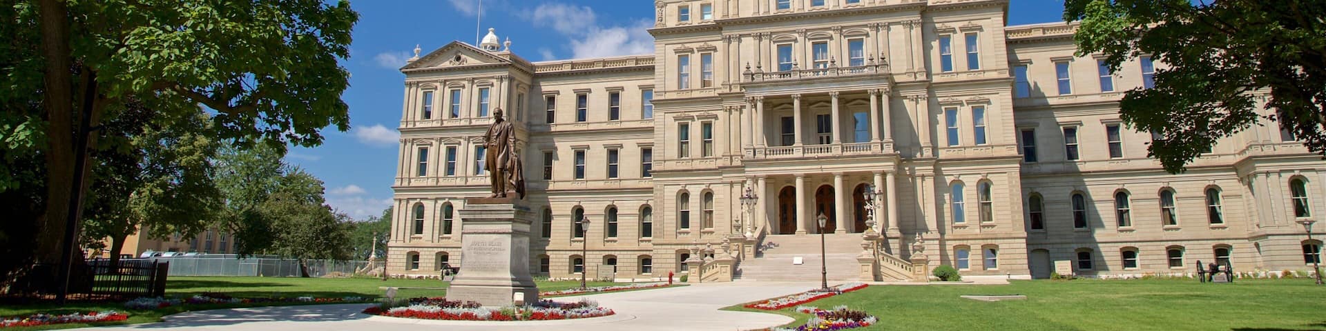 Michigan State Capitol featuring heritage architecture