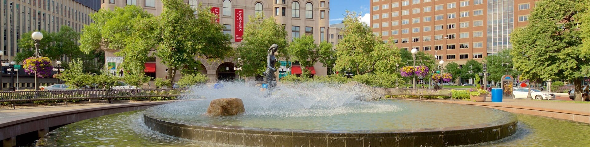 ランドマーク センター