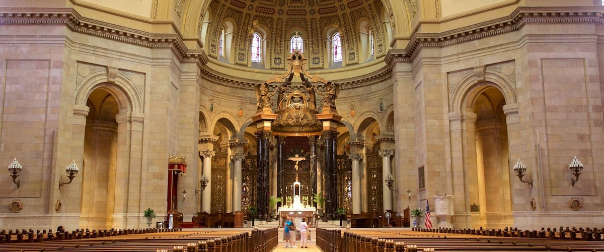 Cathedral of Saint Paul showing interior views, religious elements and heritage elements