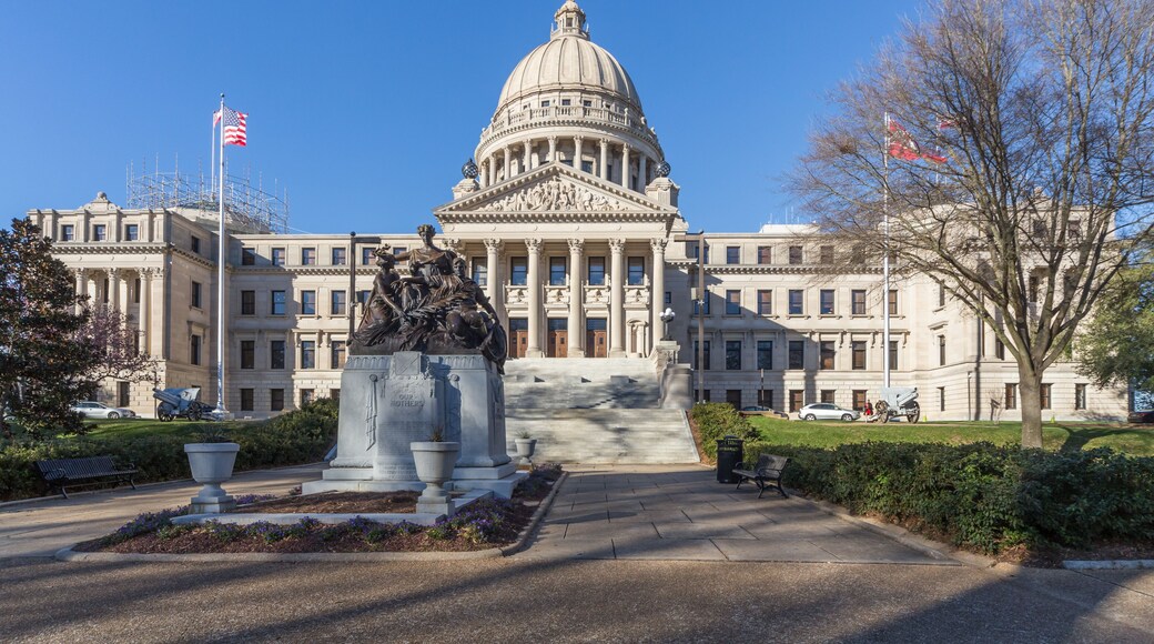Mississippi State Capitol and Our Mothers Monument in Jackson, Mississippi
