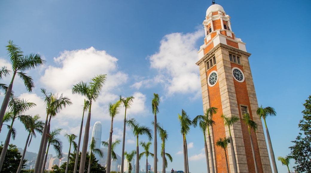 Tsim Sha Tsui Clock Tower showing heritage architecture