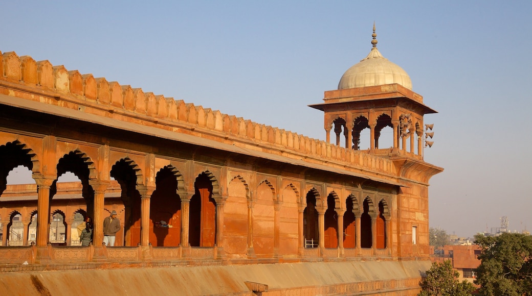 Jama Masjid showing heritage architecture and heritage elements