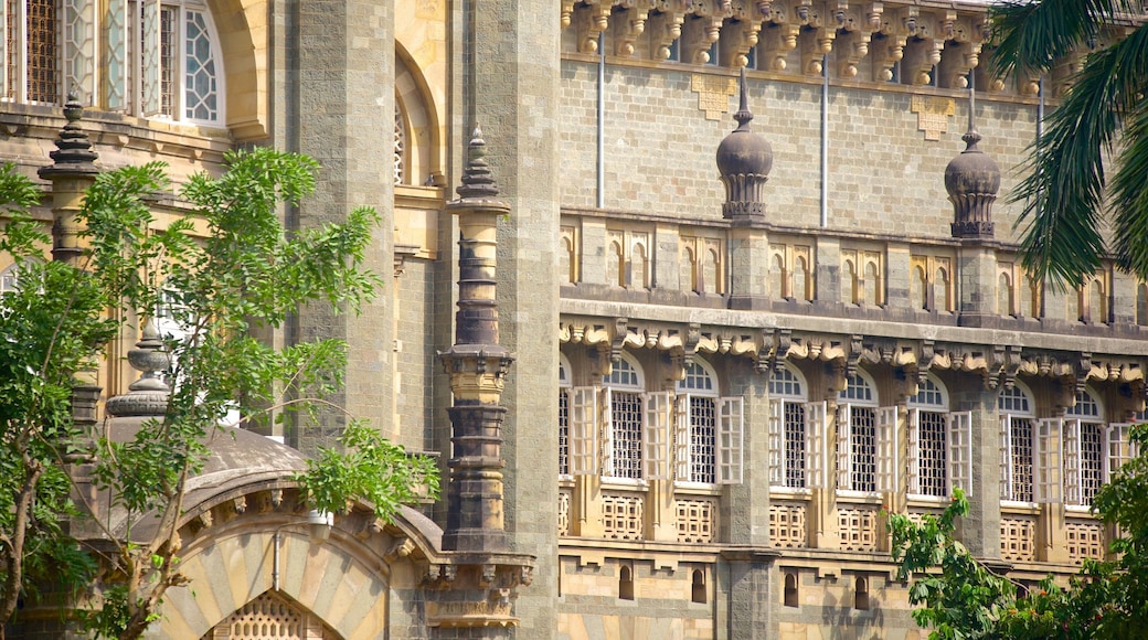 Chhatrapati Shivaji Maharaj Museum which includes heritage elements and heritage architecture