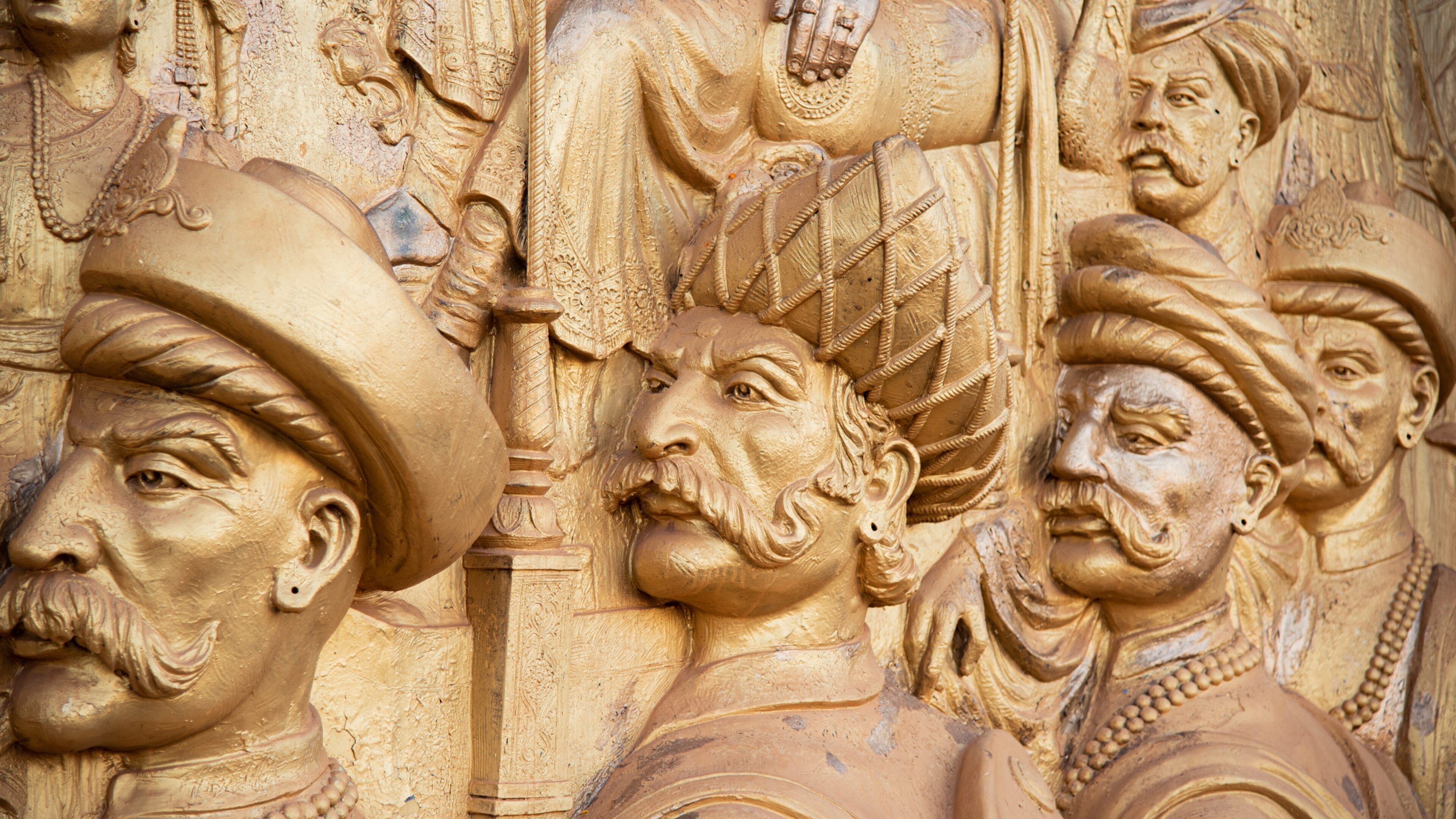 Shivaji Park featuring heritage elements