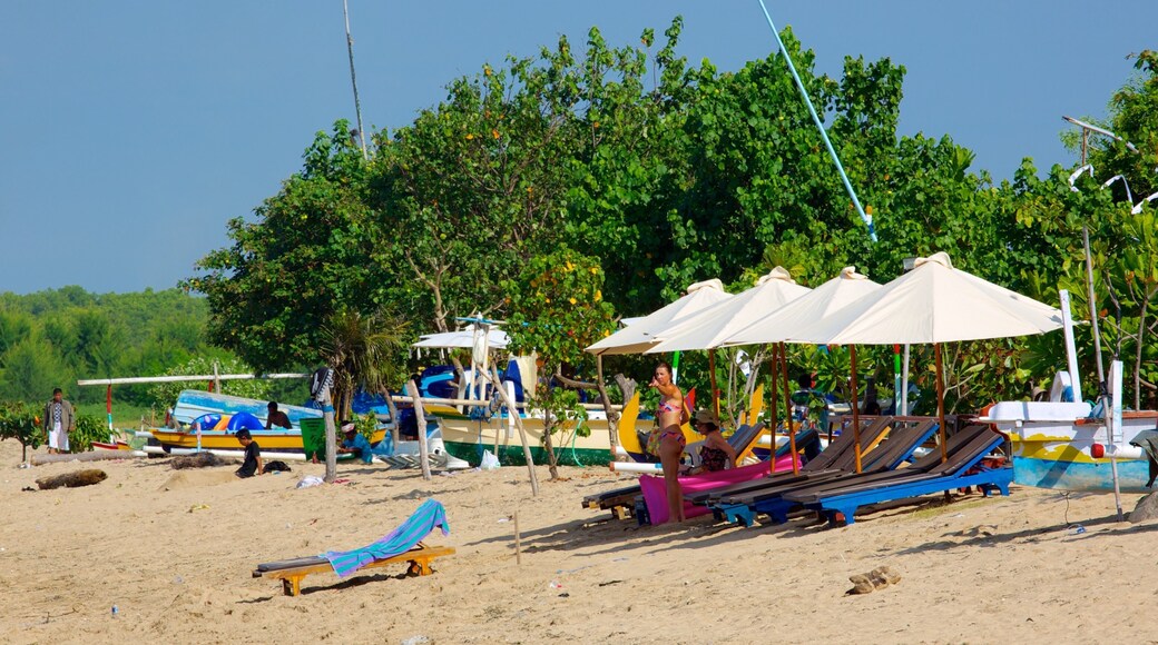 Sanur-stranden presenterar en sandstrand