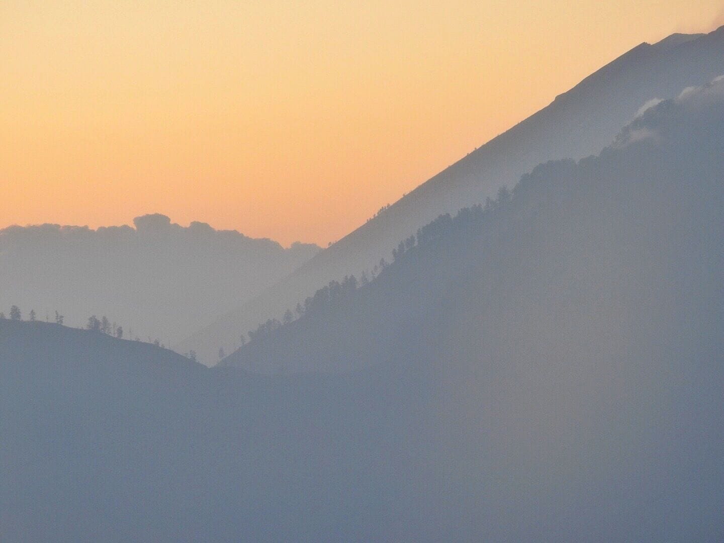 Closeup view of Mount Agung during sunrise, after trekking in mount Batur. (Highest volcano on the island that is still active)
#sunrise #bali #indonesia #golden #trek #trekking #lifeatexpedia #aboveitall
