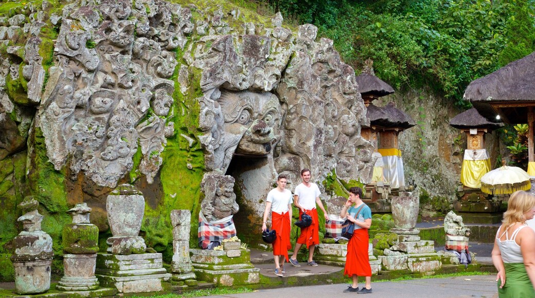 Elephant Cave showing caves, a temple or place of worship and religious aspects
