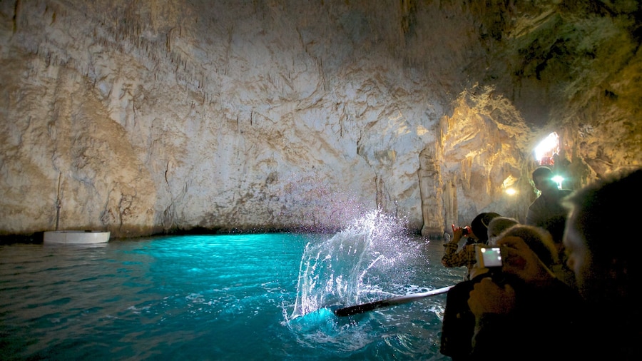 Emerald Grotto showing caves and caving