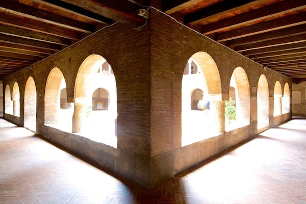 Basilica Santo Stefano featuring heritage architecture, a church or cathedral and religious aspects