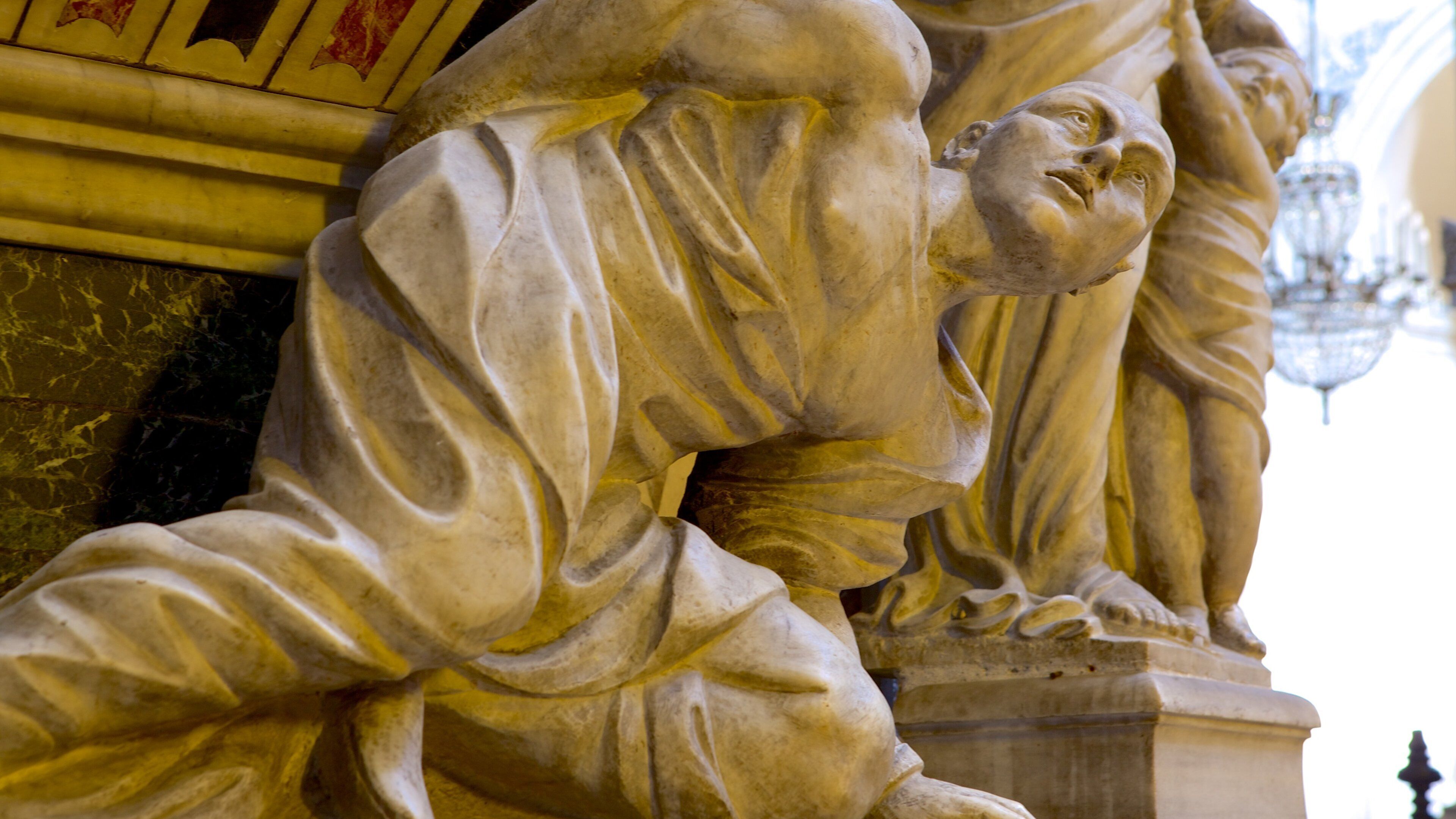 Catania Cathedral featuring interior views, religious aspects and a statue or sculpture
