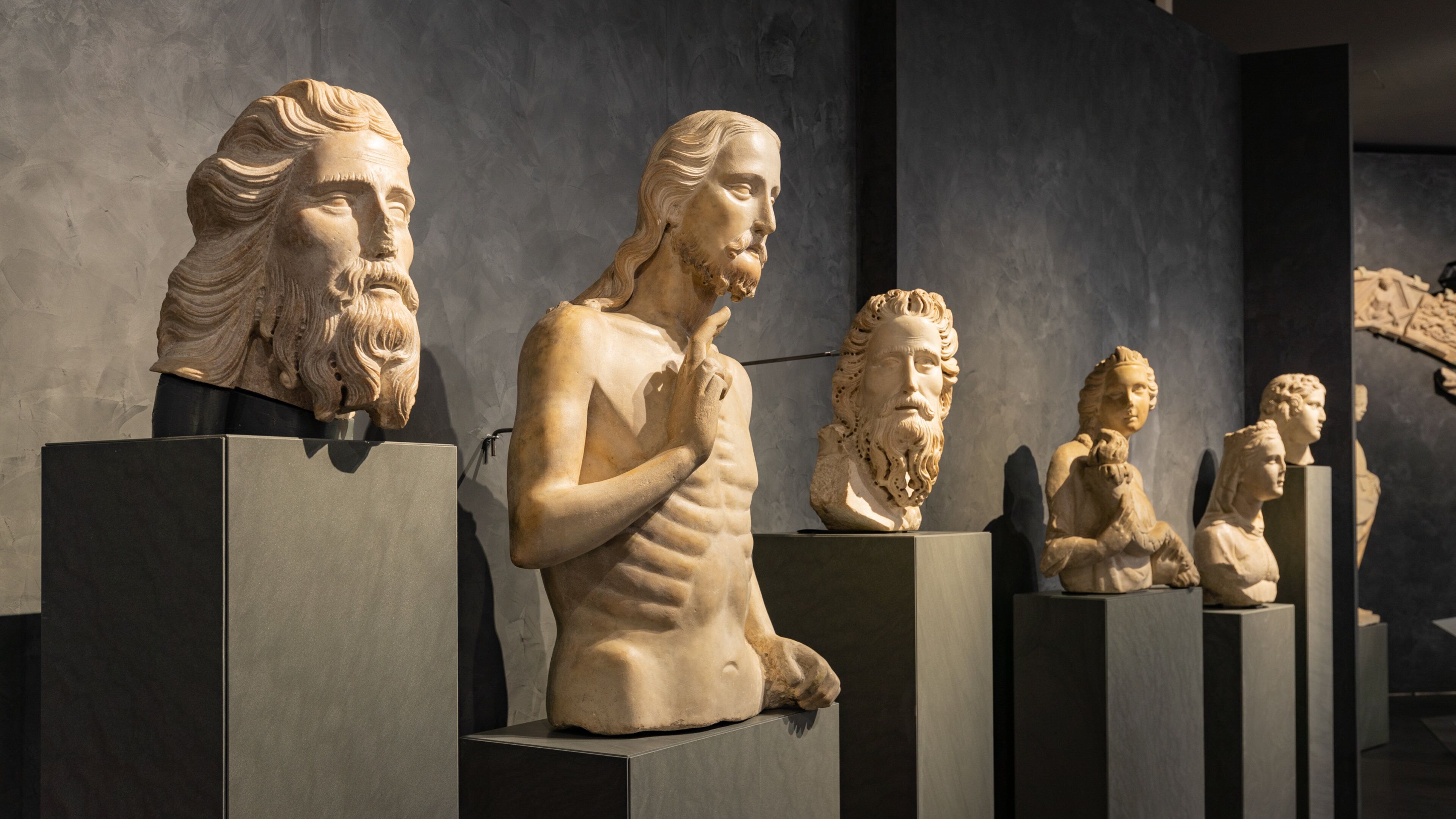 Arcetri which includes heritage elements