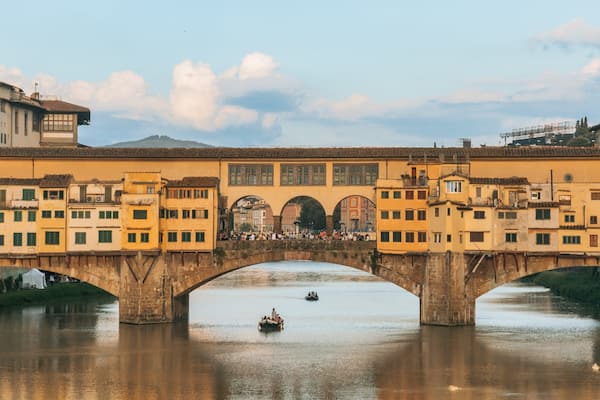 Ponte Vecchio showing a bridge and a river or creek