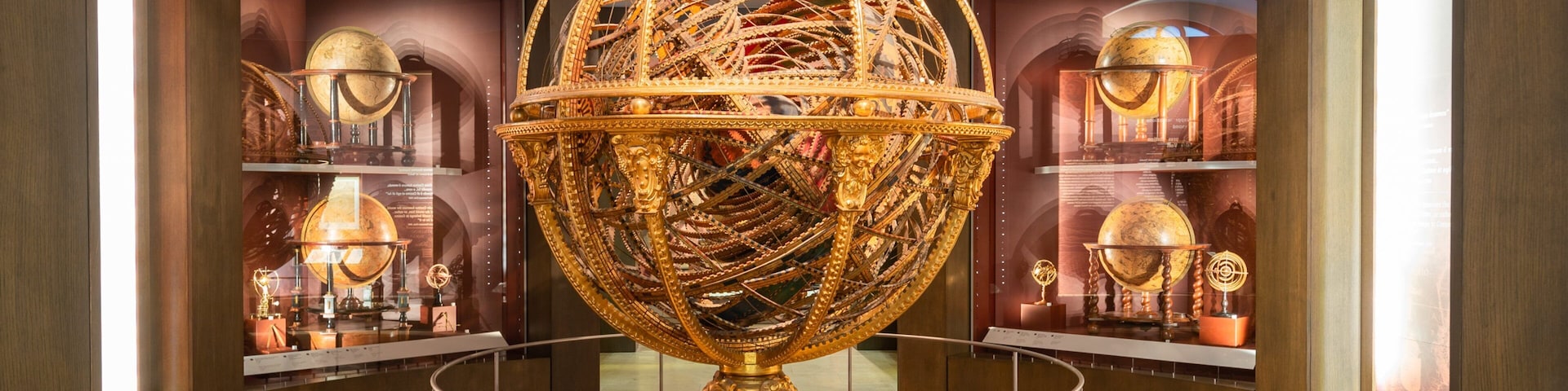 Arcetri featuring interior views