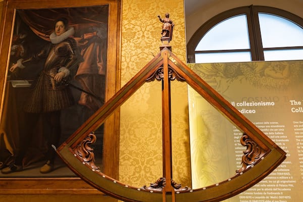 Galileo Museum - Institute and Museum of the History of Science featuring art, religious aspects and interior views