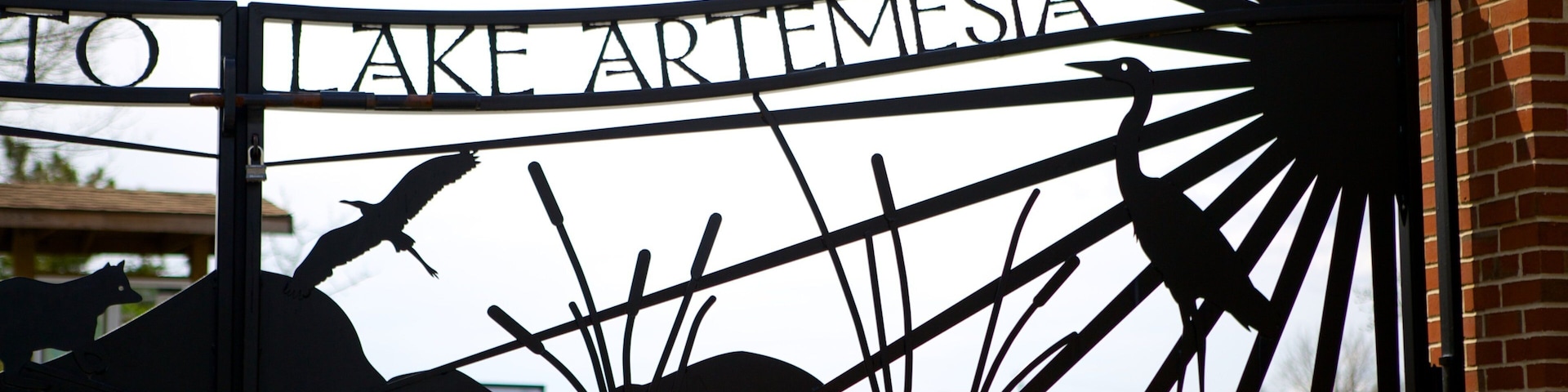 Lake Artemesia caracterizando sinalização