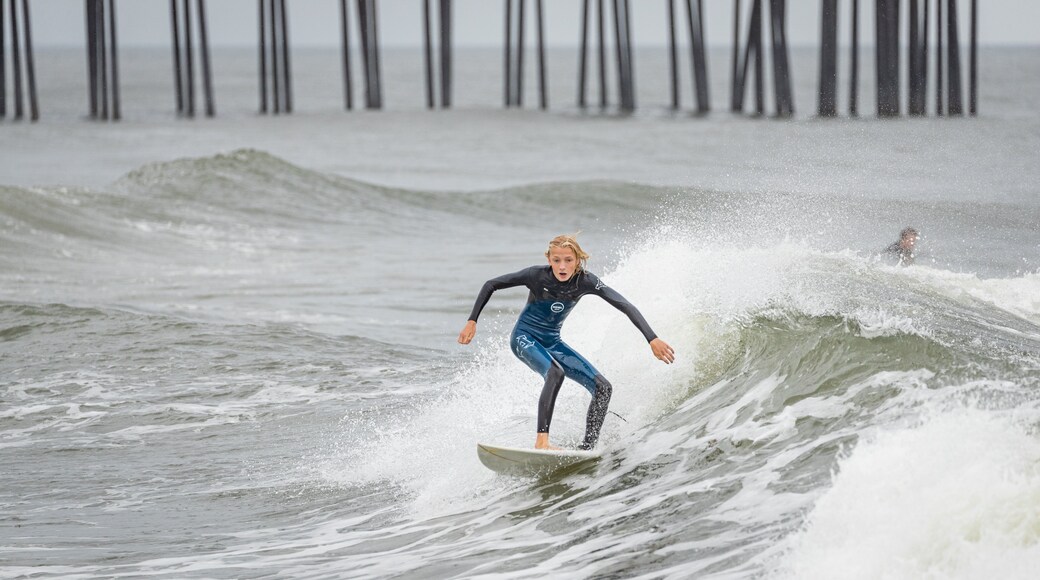 Ocean City Beach featuring surfing, waves and general coastal views