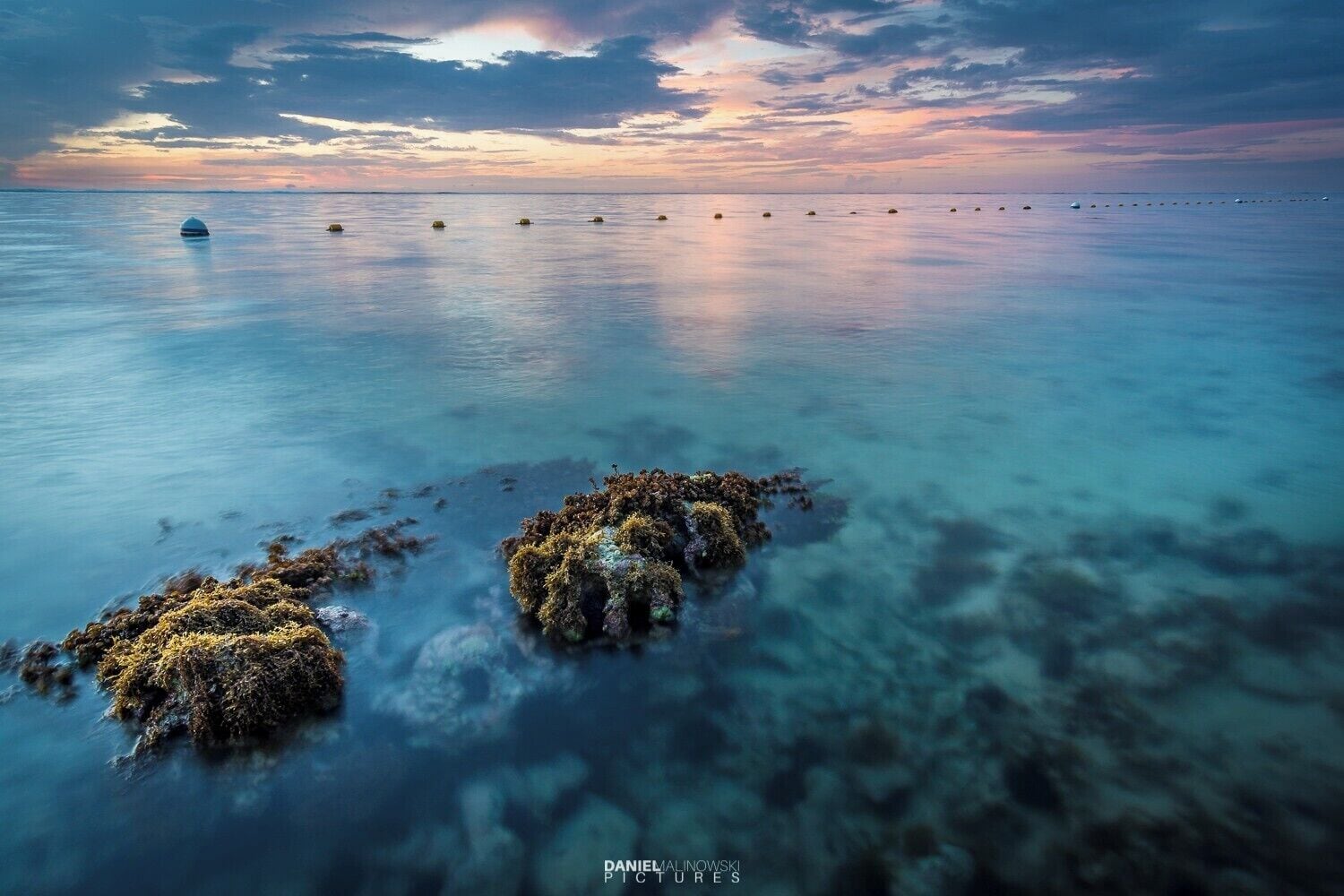 Don`t forget to shot sunrise and sunset at your favorite beach.

#BeachTips #bvsquad #mauritius #sunset