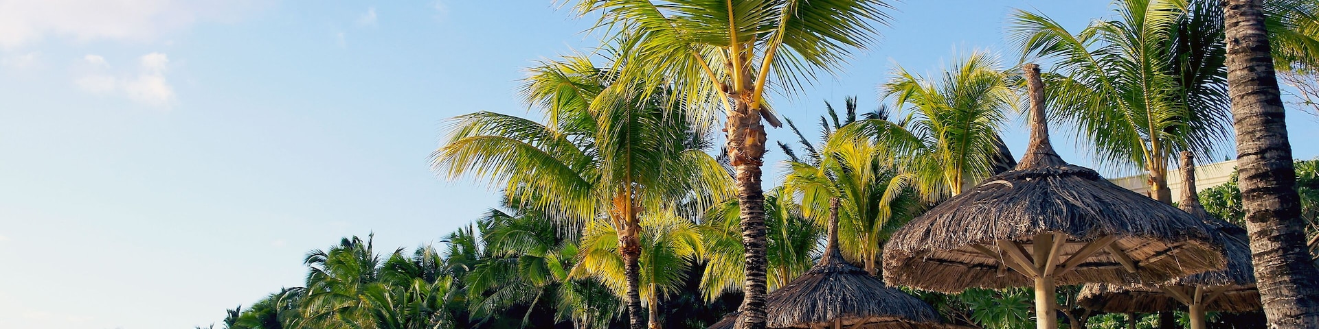 DEW25G Belle Mare beach by sunrise in Mauritius