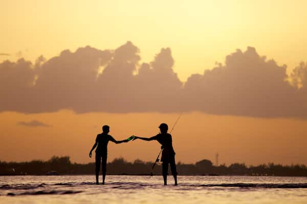 モーリシャス共和国 表示 海岸線の眺め, 夕焼け と 釣り
