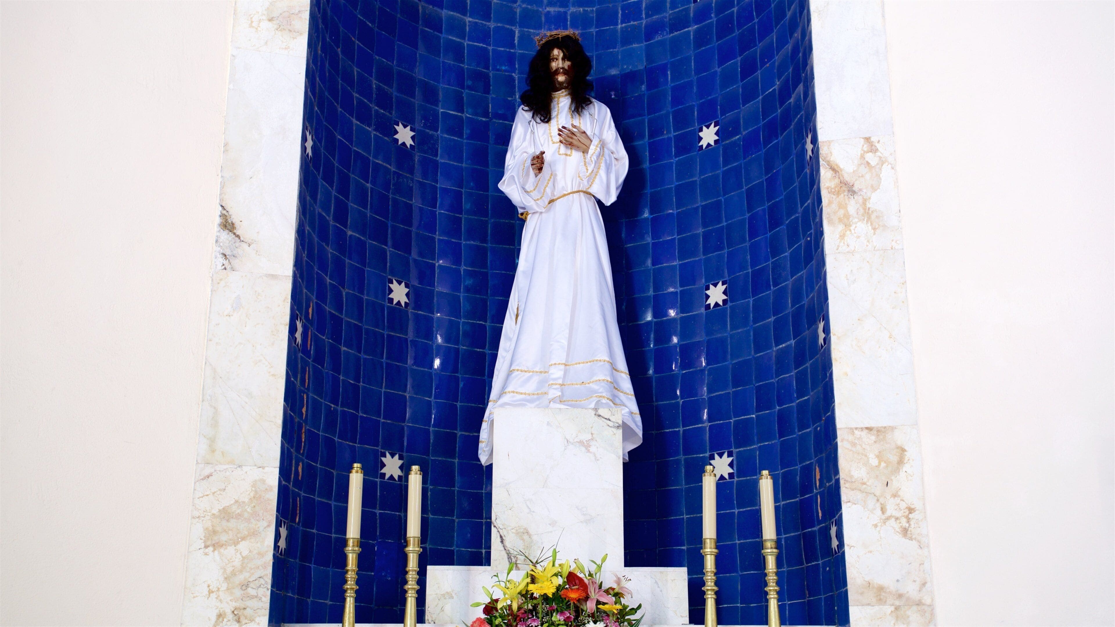 La Catedral which includes religious elements