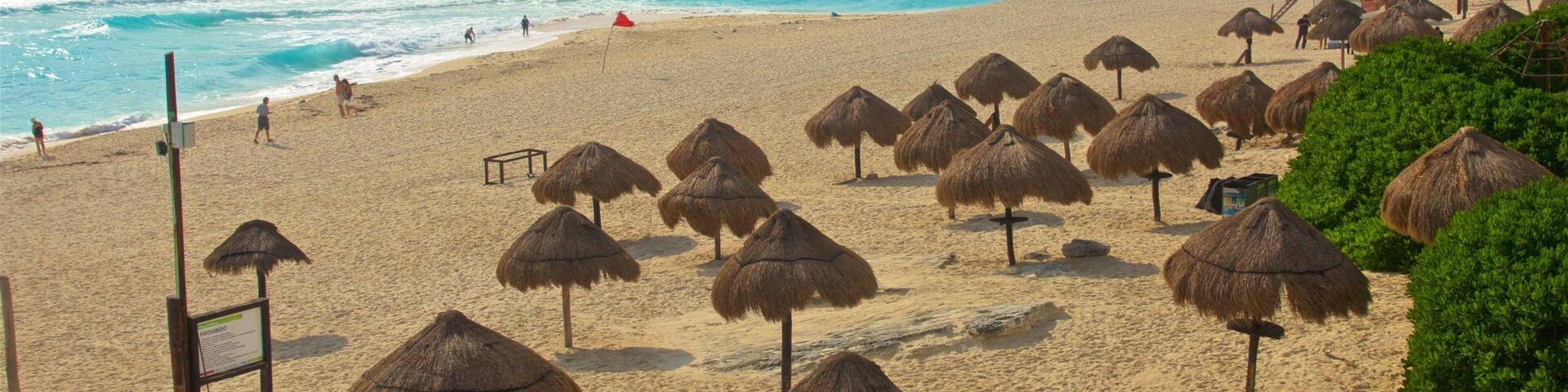 Playa Delfines showing general coastal views, a sandy beach and tropical scenes