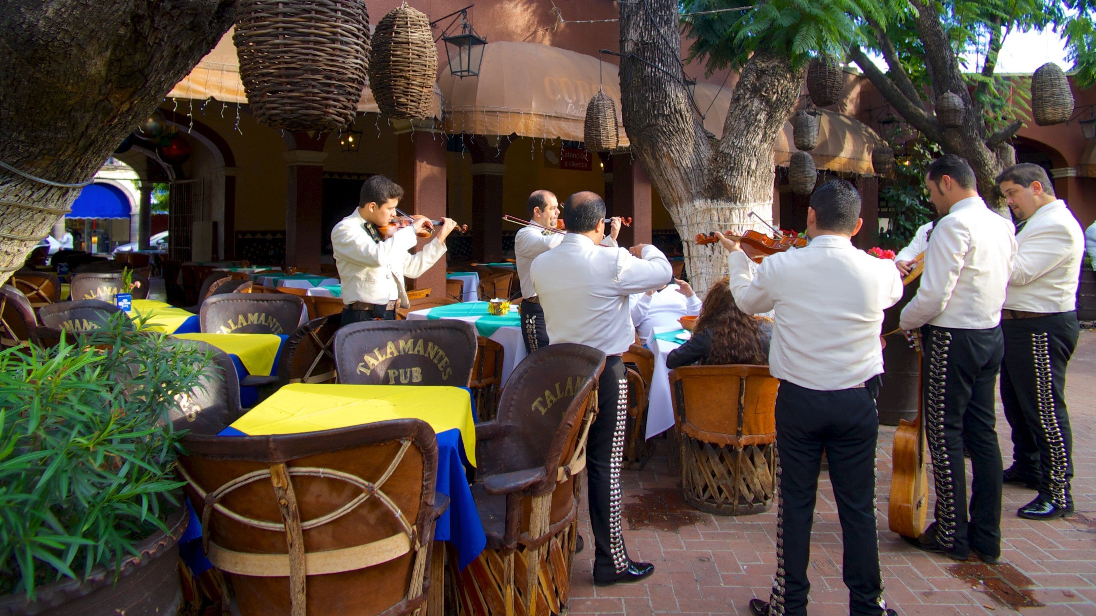 El Parian which includes performance art, outdoor eating and music