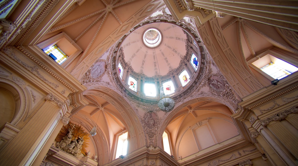 Guadalajara Cathedral featuring heritage architecture, religious elements and interior views