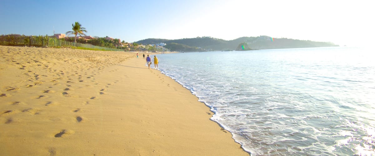 Zaachila Beach which includes a beach