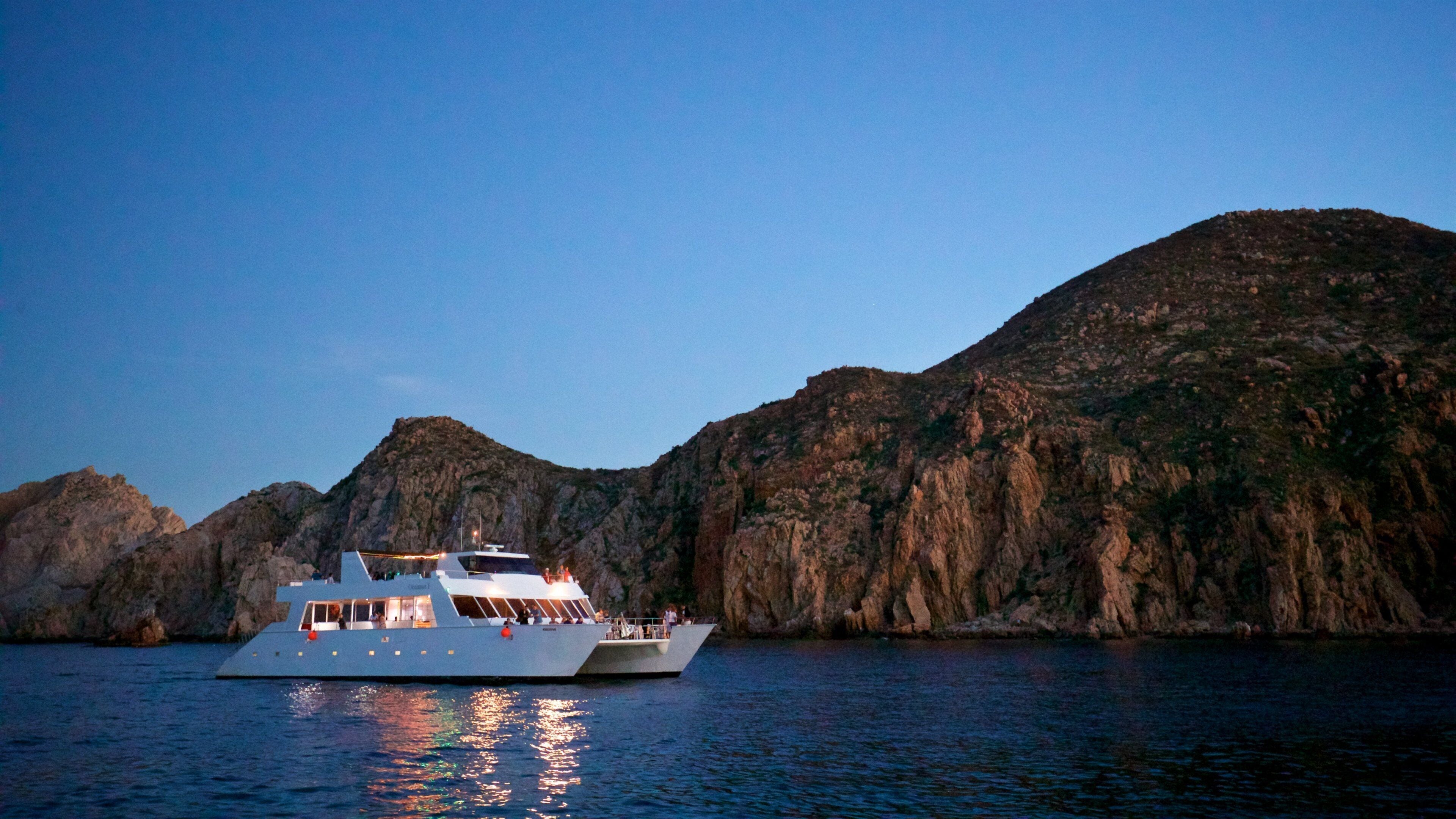 Land\'s End which includes rugged coastline, general coastal views and boating