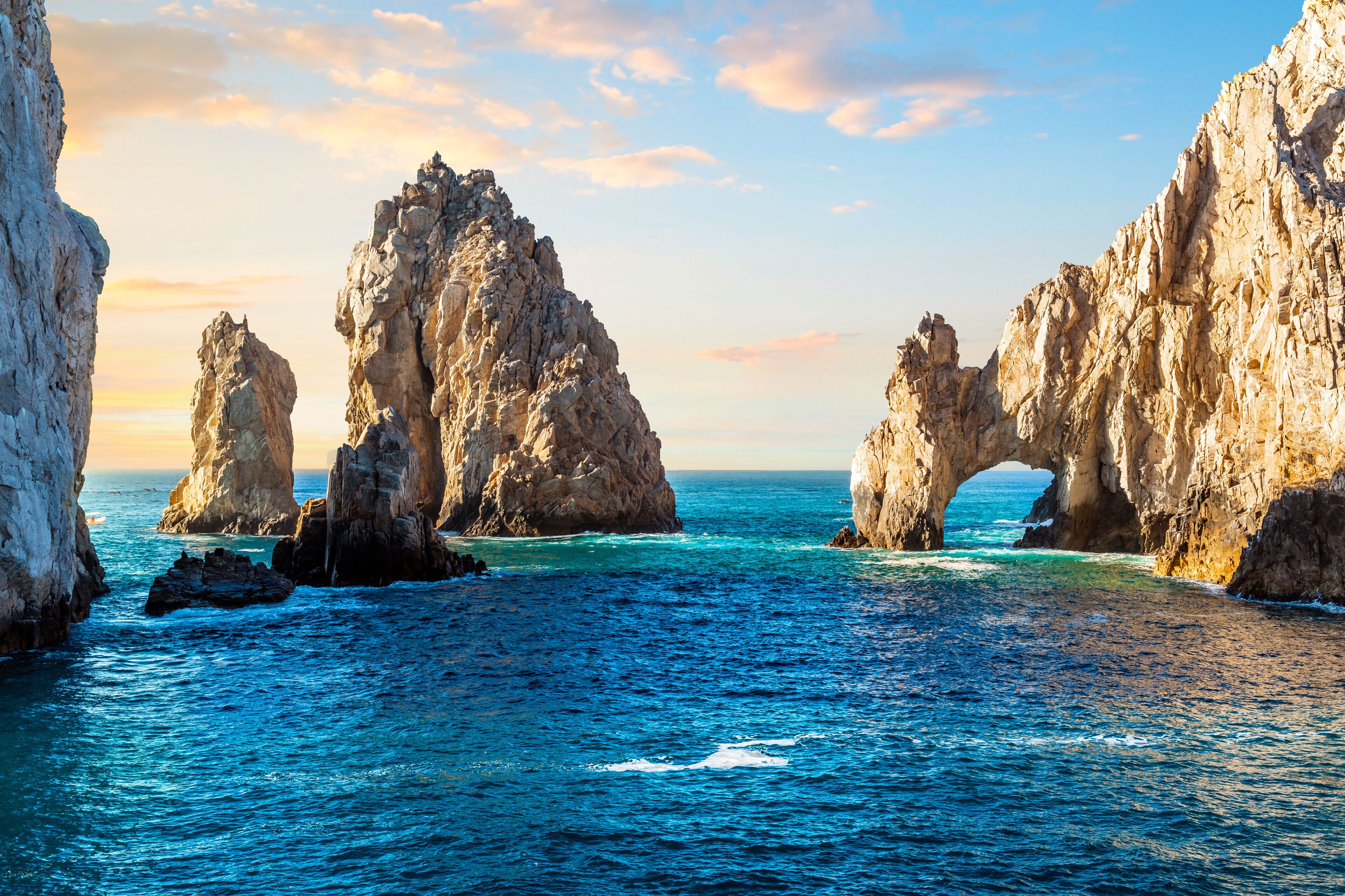 The El Arco Arch at the Land's End rock formations on the Baja Peninsula, at Cabo San Lucas, Mexico.