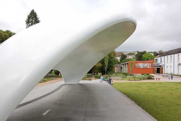 Fitzgerald Park which includes a statue or sculpture