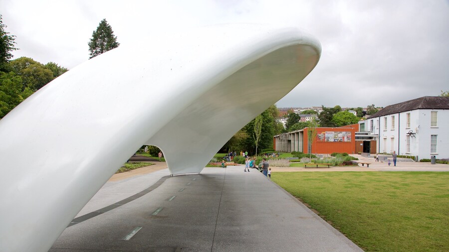 Fitzgerald Park featuring a statue or sculpture