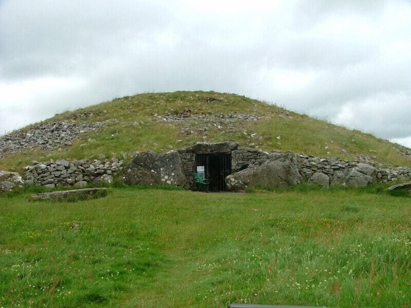 Hilltop archaeological site known as the seat of the High King of Ireland.  The Hill of Tara has been an important site since the late Stone Age when a passage-tomb was constructed. Tara was at the height of its power as a political and religious centre in the early centuries after Christ. #roadtrip