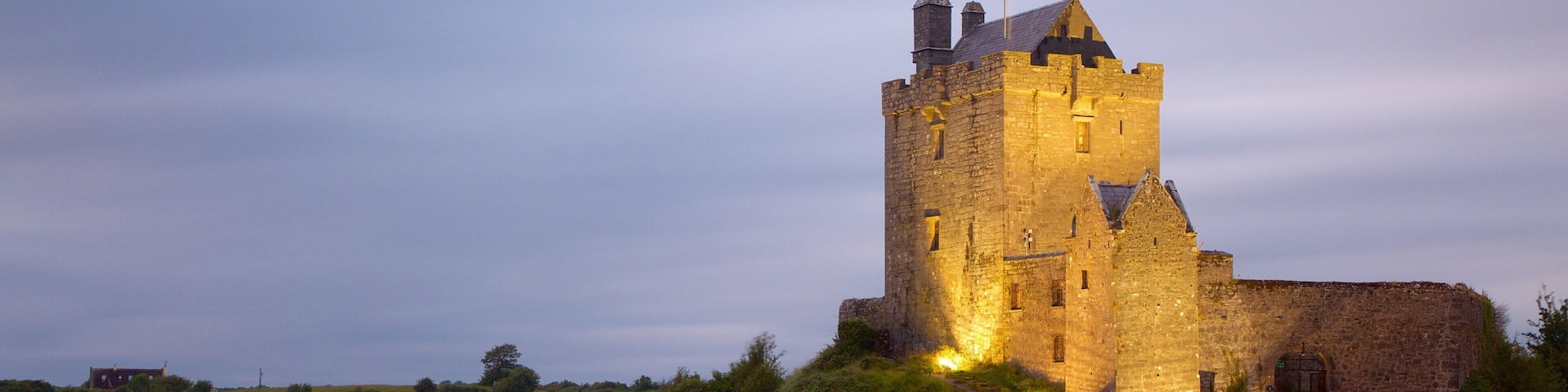 Dunguaire Castle featuring heritage architecture, a river or creek and heritage elements