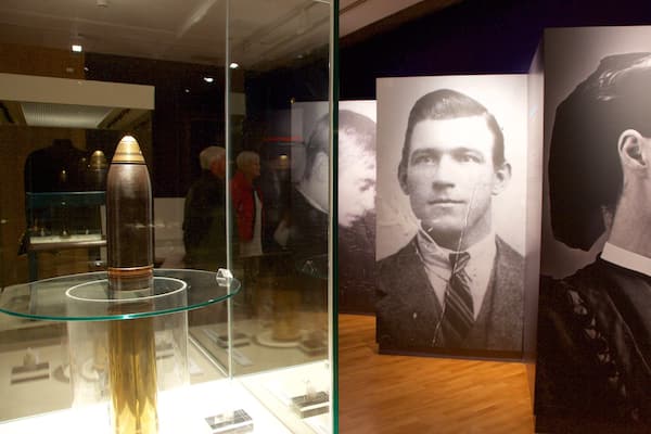 Galway City Museum welches beinhaltet Innenansichten