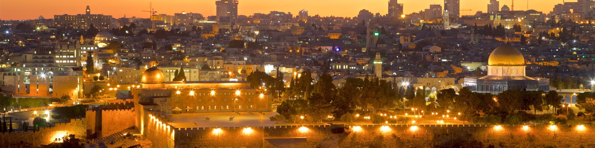 Temple Mount showing landscape views, a sunset and heritage architecture