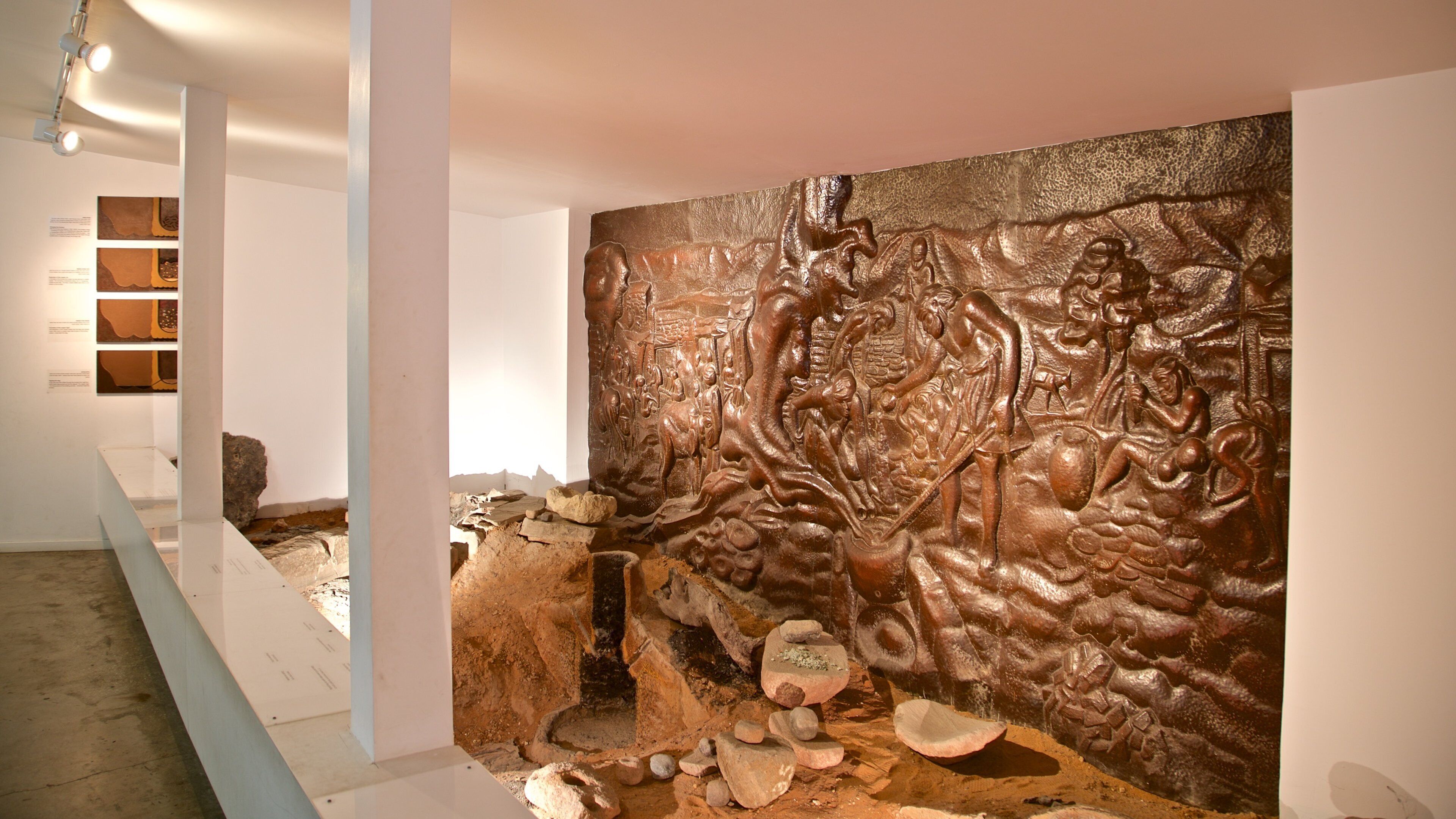 Eretz Israel Museum which includes heritage elements and interior views