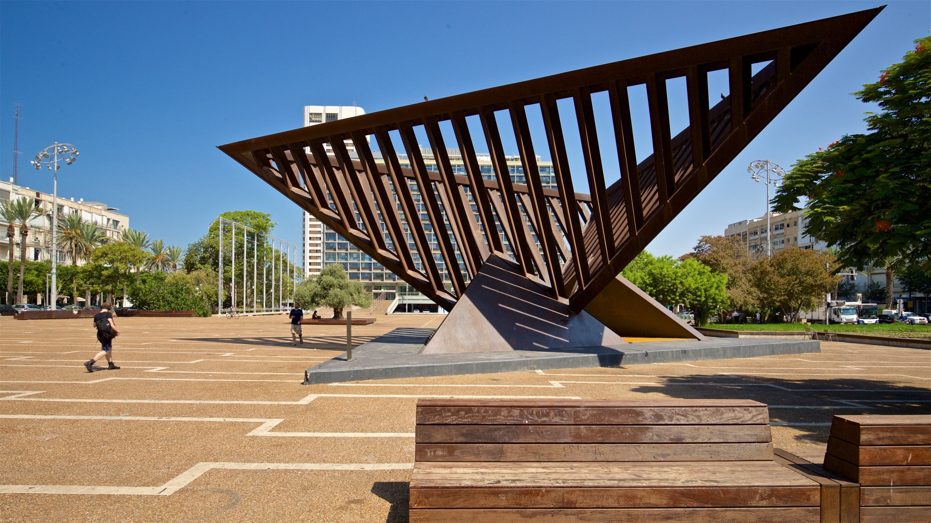 Rabin-torget fasiliteter samt utendørs kunst og torg eller plass