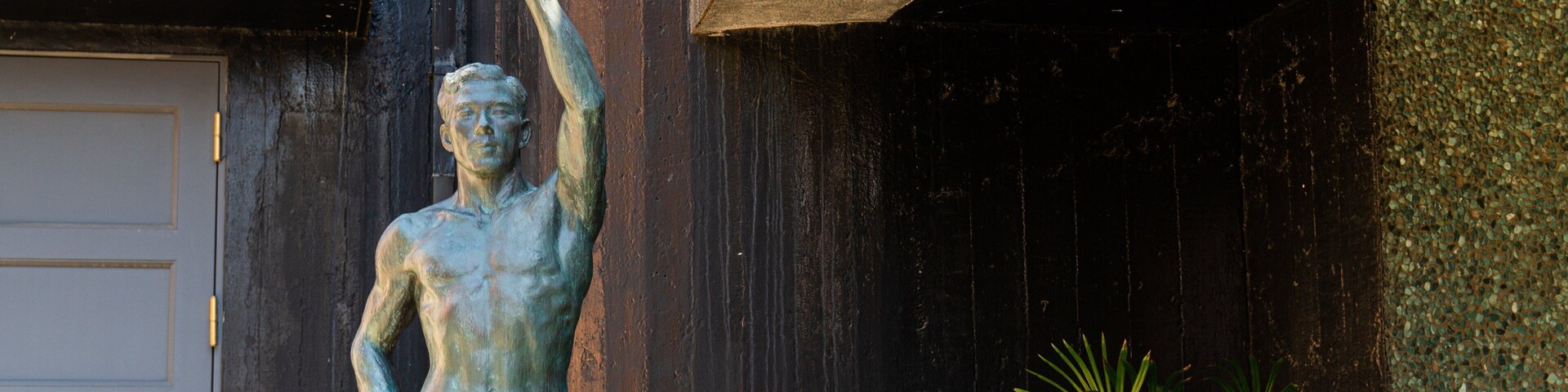 St Maarten and St Martin showing outdoor art and a statue or sculpture