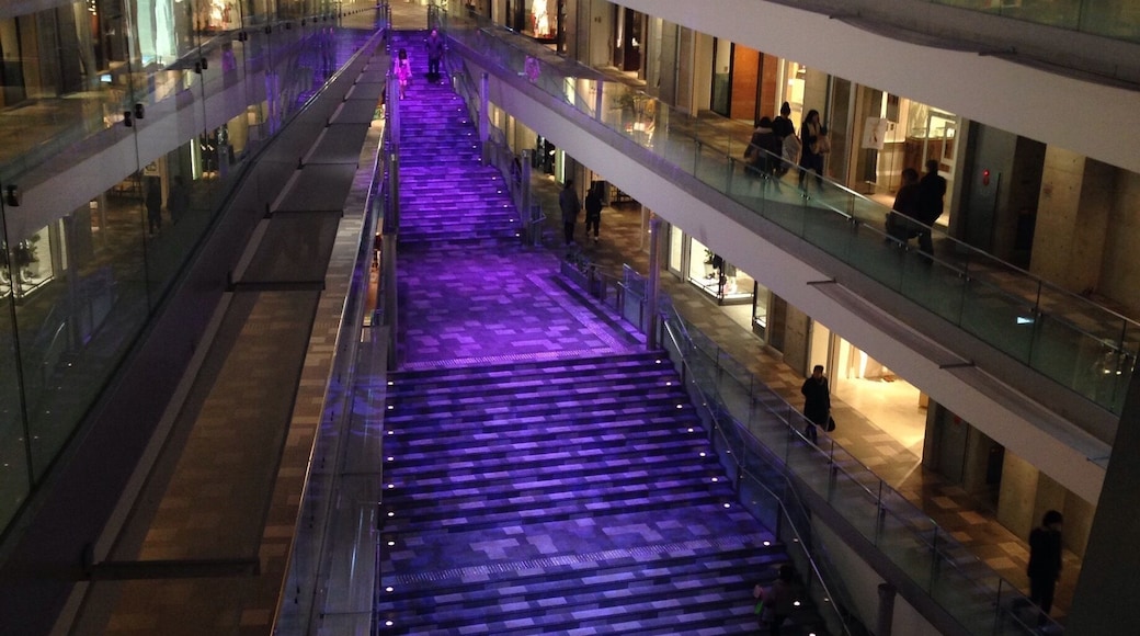 Tadao Ando designed this mall featuring a staircase at the center and ramp surrounding the walkways.