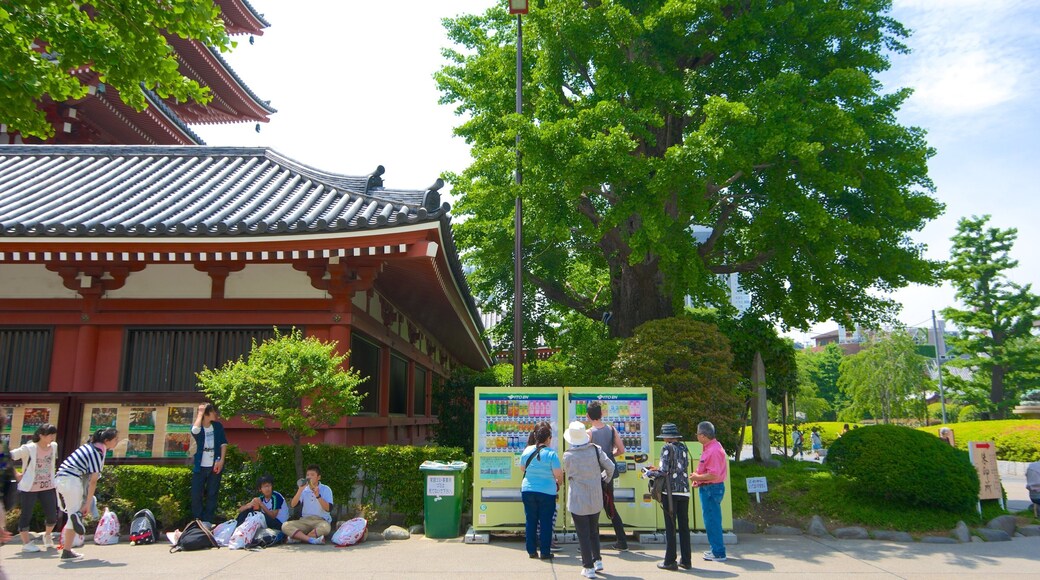 Sensoji-templet som inkluderar ett tempel eller plats för dyrkan och religiösa aspekter