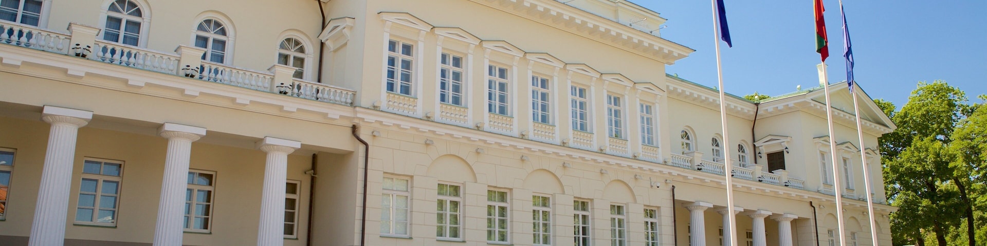 Palacio Presidencial ofreciendo un edificio administrativo