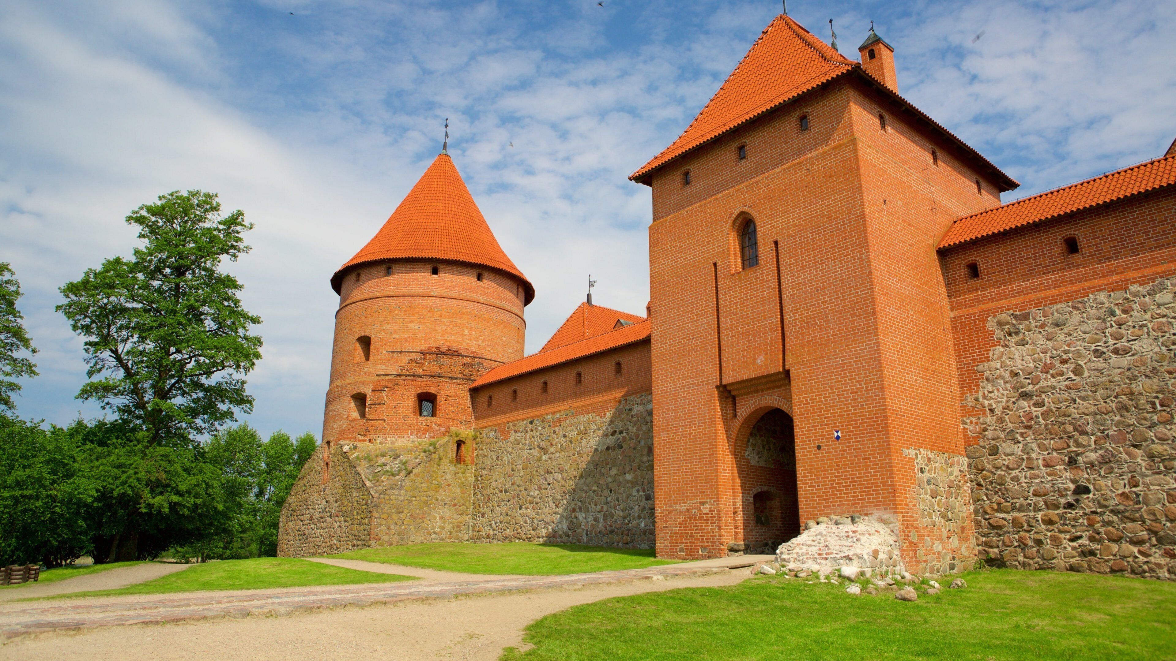 Inselschloss Trakai das einen Geschichtliches und Burg