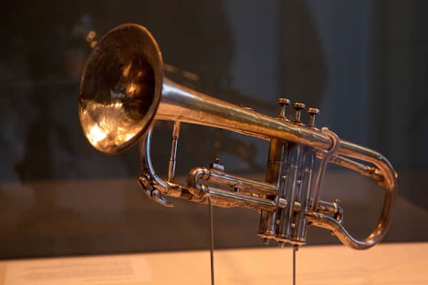 New Orleans Mint featuring interior views, heritage elements and music