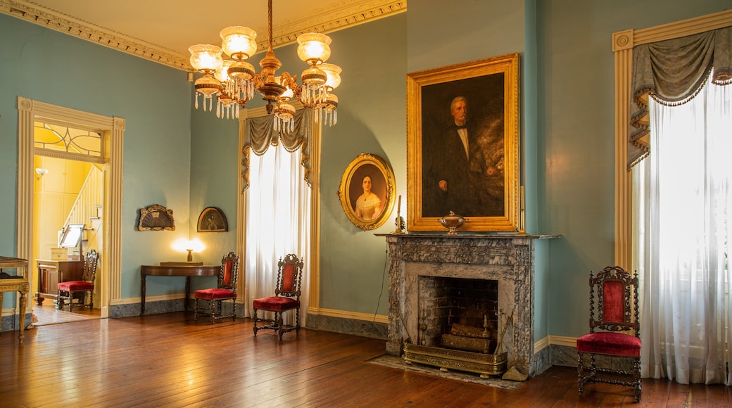 Beauregard-Keyes House which includes interior views, a house and heritage elements