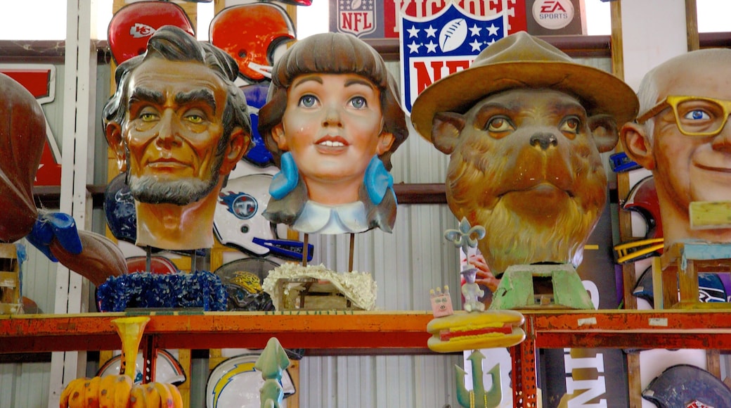 世界嘉年華 设有 指示牌, 藝術 和 戶外藝術